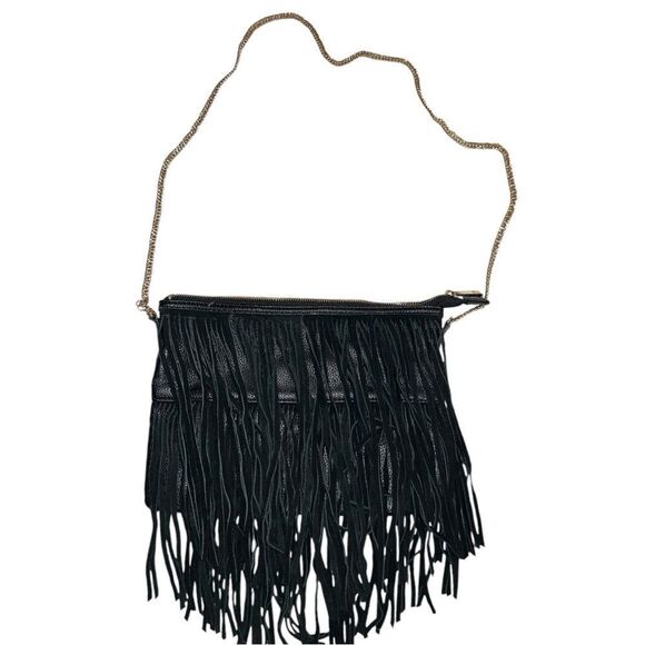 H&M black faux suede fringe shoulder bag. Gold chain strap. Good condition - Picture 1 of 7